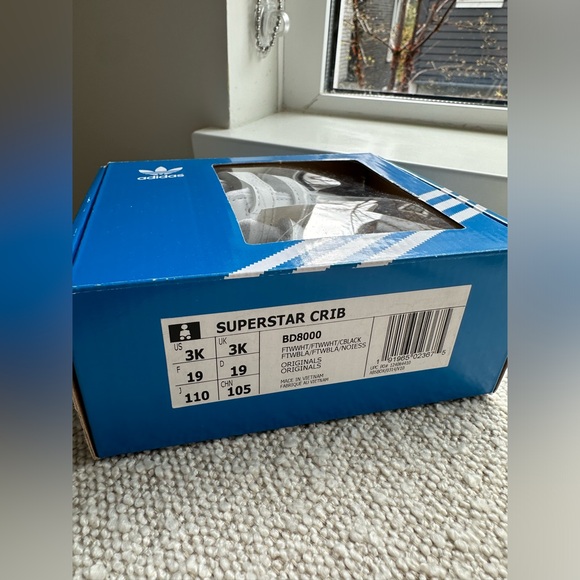 (NWT) adidas - Superstar Crib Shoe - IRIDESCENT / WHITE - Size 3 - Picture 7 of 7